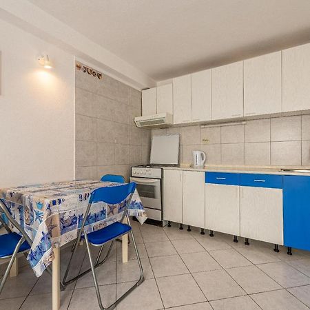 Apartment Bura Primošten Kültér fotó