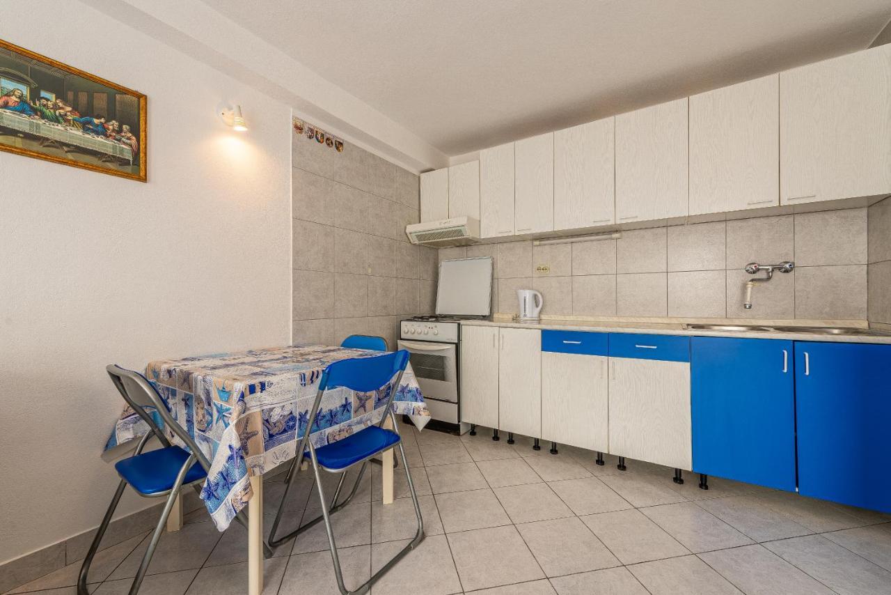 Apartment Bura Primošten Kültér fotó